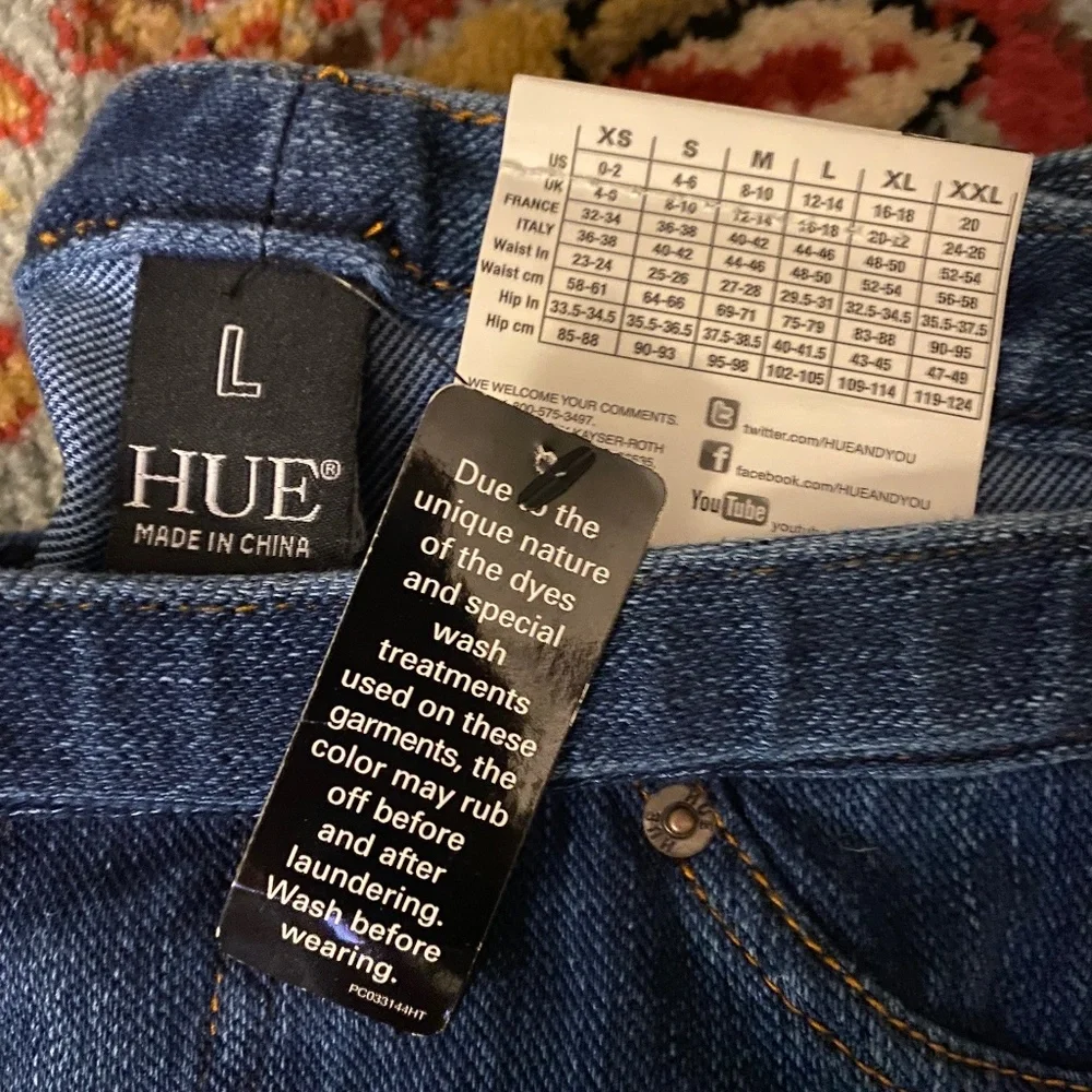 NWT ~ HUE Leggings ~ skinny blue jeans ~ large - Picture 4 of 4